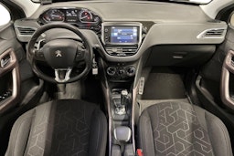 harmaa Peugeot 2008 2016 kuva 9.