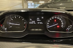 harmaa Peugeot 2008 2016 kuva 16.