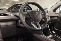 harmaa Peugeot 2008 2016 kuva 23.