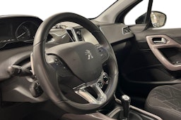 Musta Peugeot 2008 2016 kuva 6.