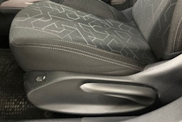 Musta Peugeot 2008 2016 kuva 13.