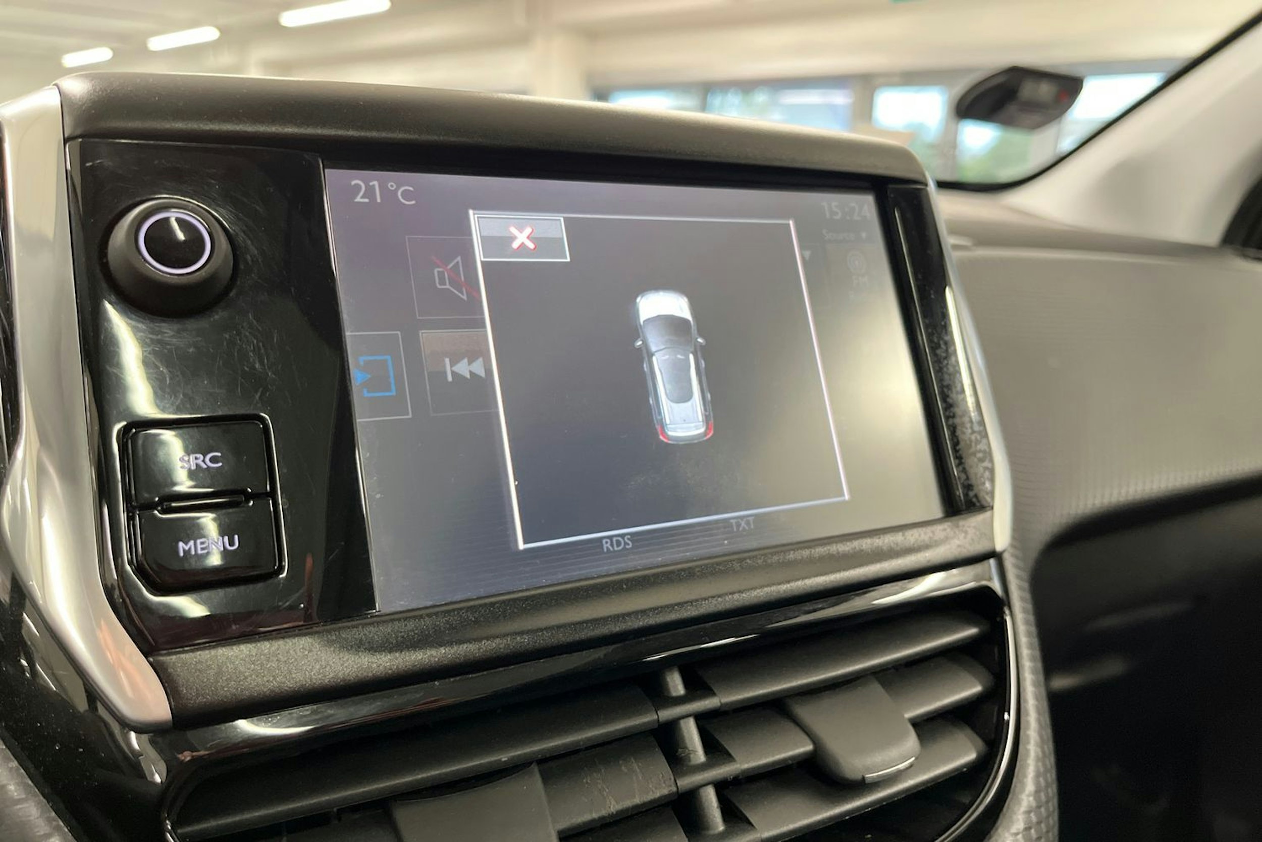 Musta Peugeot 2008 2016 kuva 17.