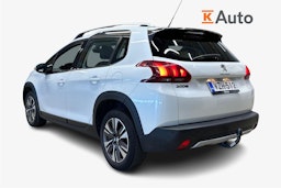 Valkoinen Peugeot 2008 2017 kuva 2.