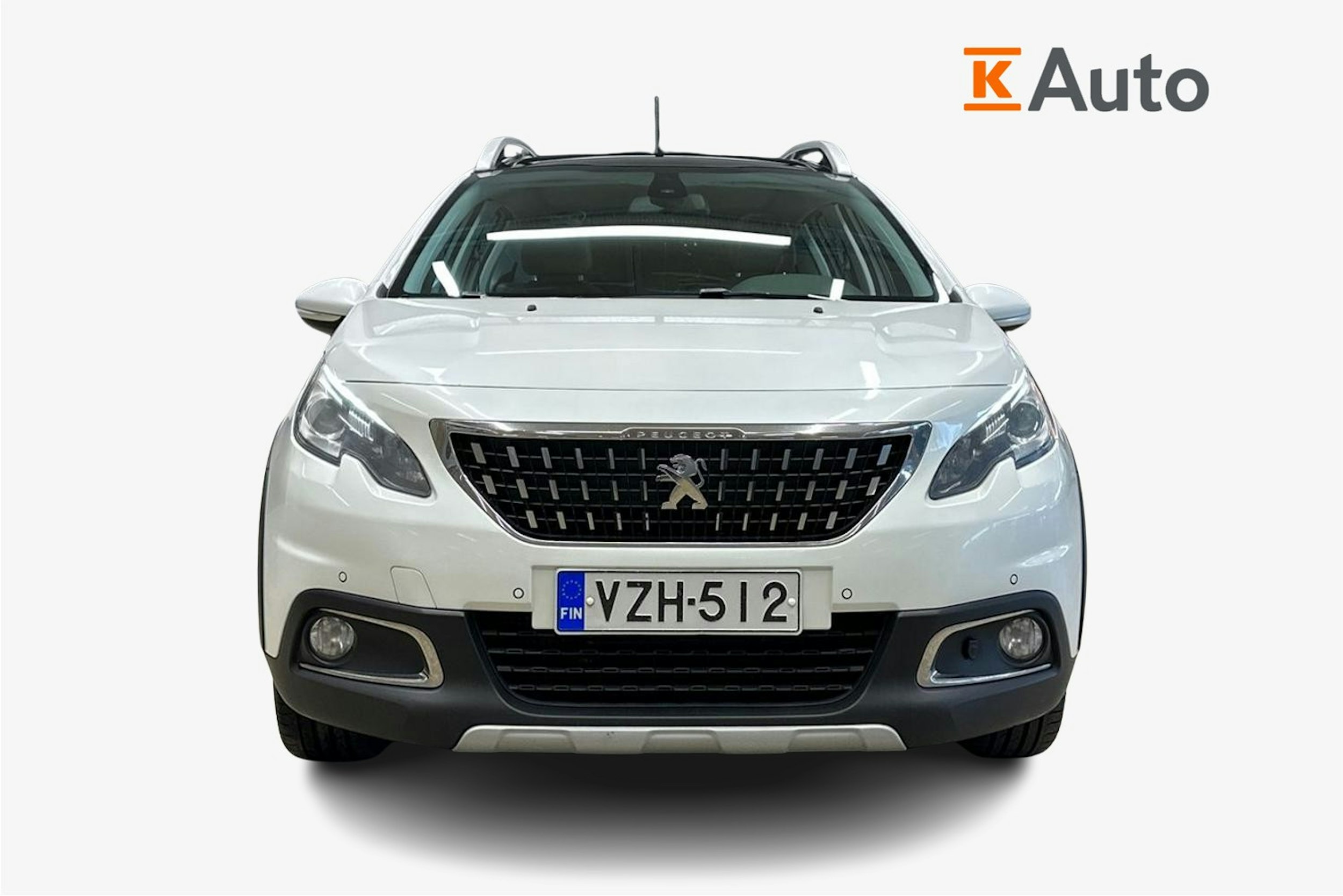 Valkoinen Peugeot 2008 2017 kuva 4.