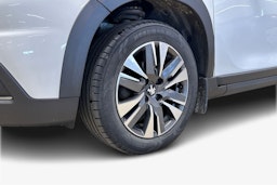 Valkoinen Peugeot 2008 2017 kuva 13.