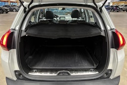 met. valkoinen Peugeot 2008 2017 kuva 31.