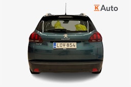 vihreä Peugeot 2008 2019 kuva 3.