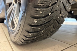 vihreä Peugeot 2008 2019 kuva 10.