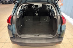 vihreä Peugeot 2008 2019 kuva 14.