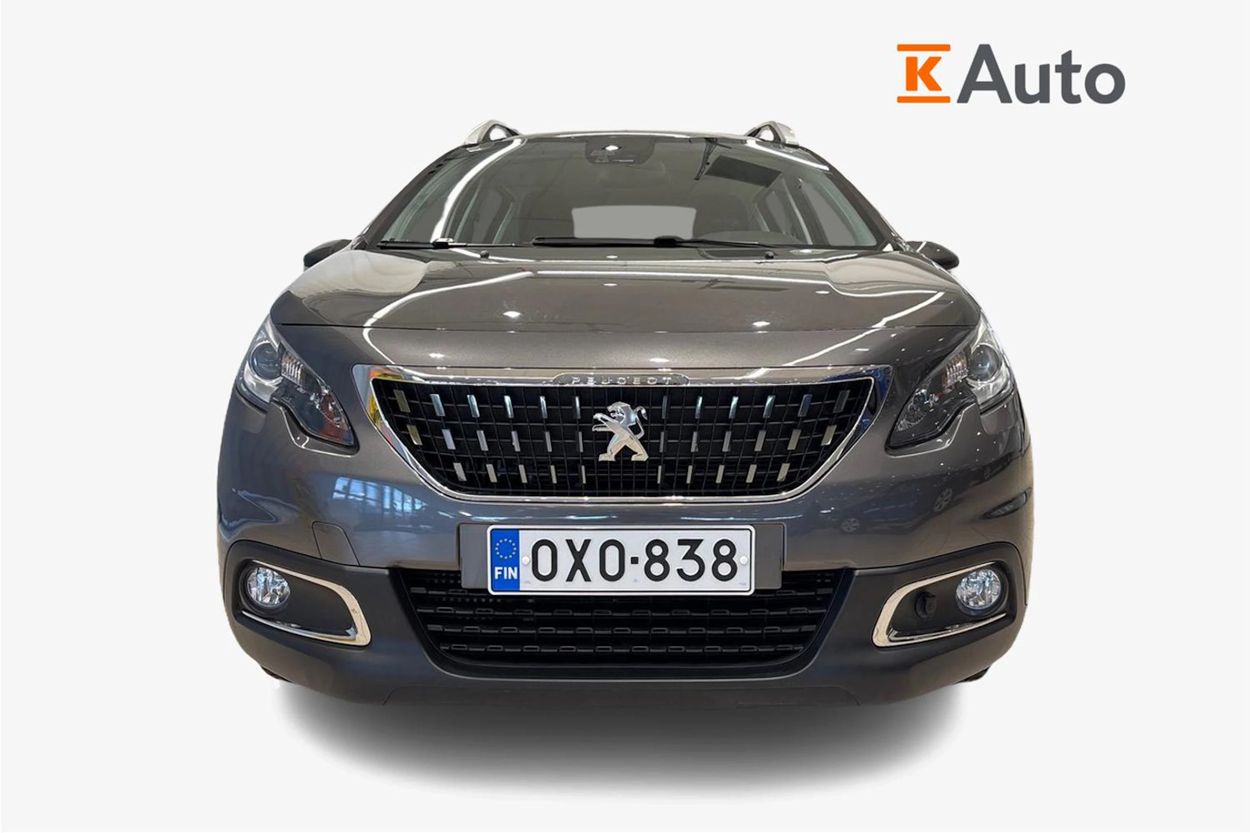 harmaa Peugeot 2008 2019 kuva 4.