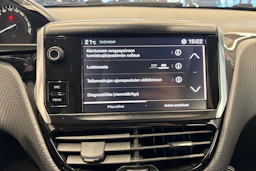 harmaa Peugeot 2008 2019 kuva 21.