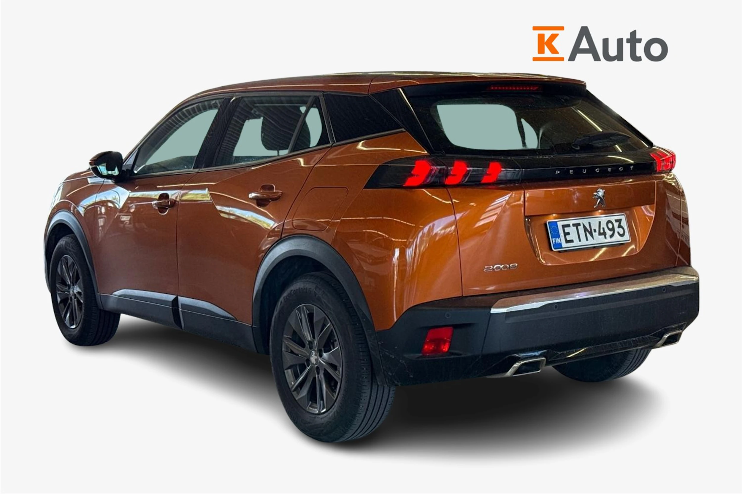 oranssi Peugeot 2008 2021 kuva 2.