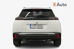 Valkoinen Peugeot 2008 2021 kuva 3.