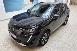 Musta Peugeot 2008 2021 kuva 14.