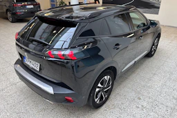 Musta Peugeot 2008 2021 kuva 18.