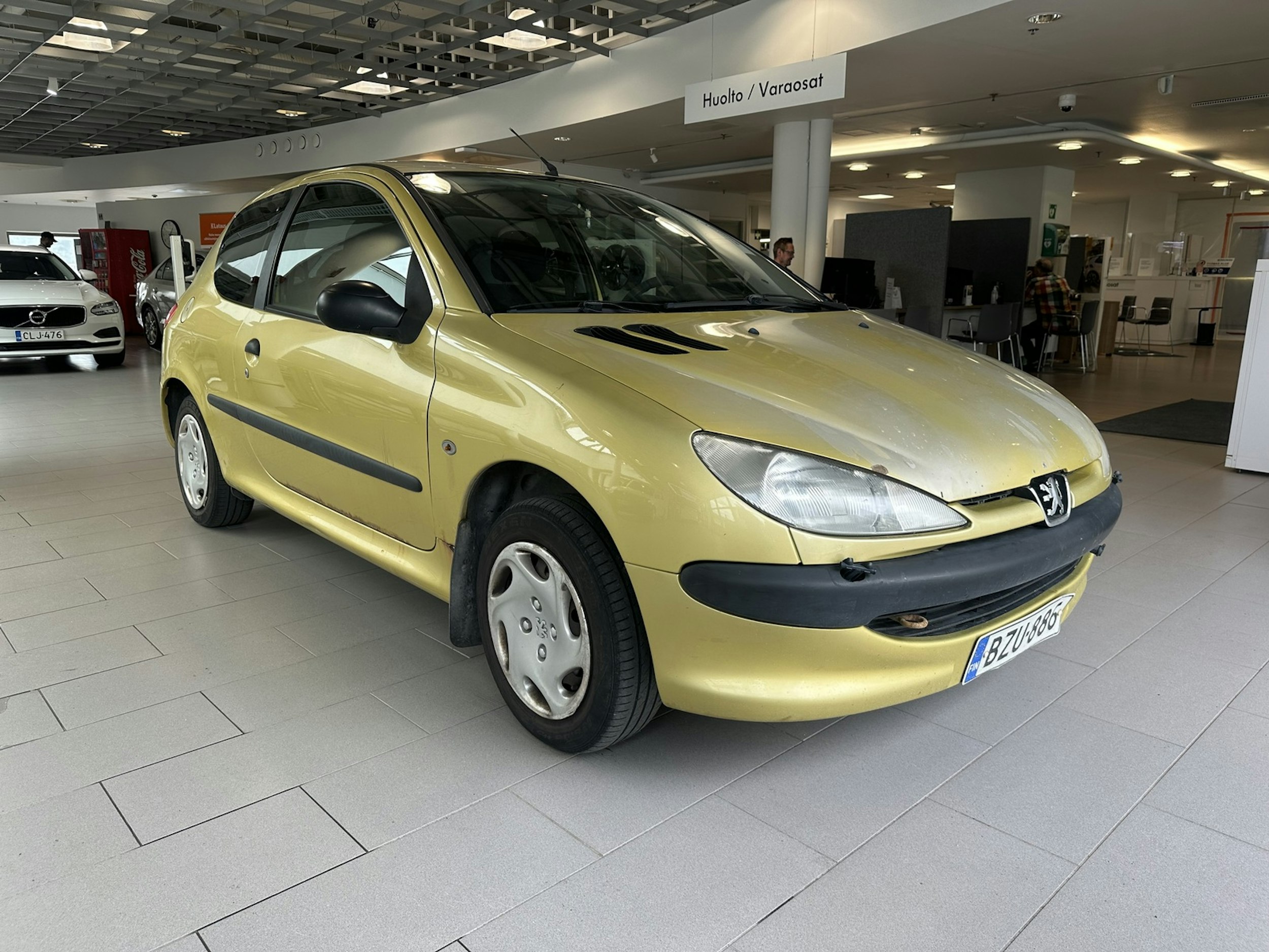 keltainen Peugeot 206 2002 kuva 3.
