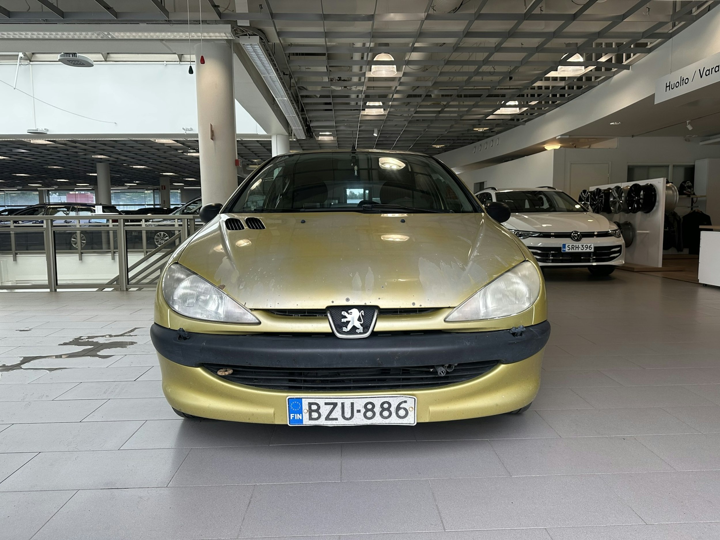 keltainen Peugeot 206 2002 kuva 4.
