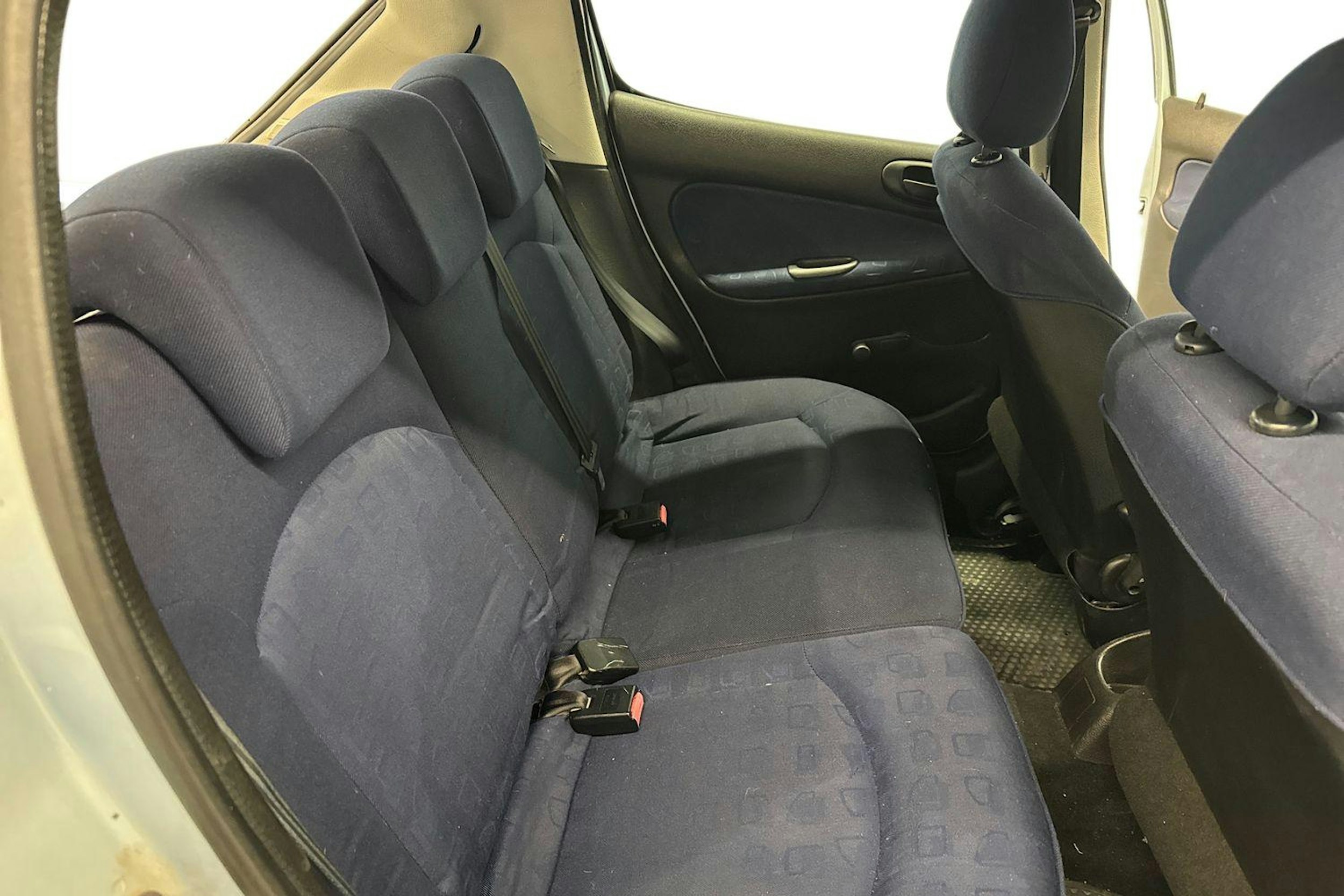 harmaa Peugeot 206 2002 kuva 10.