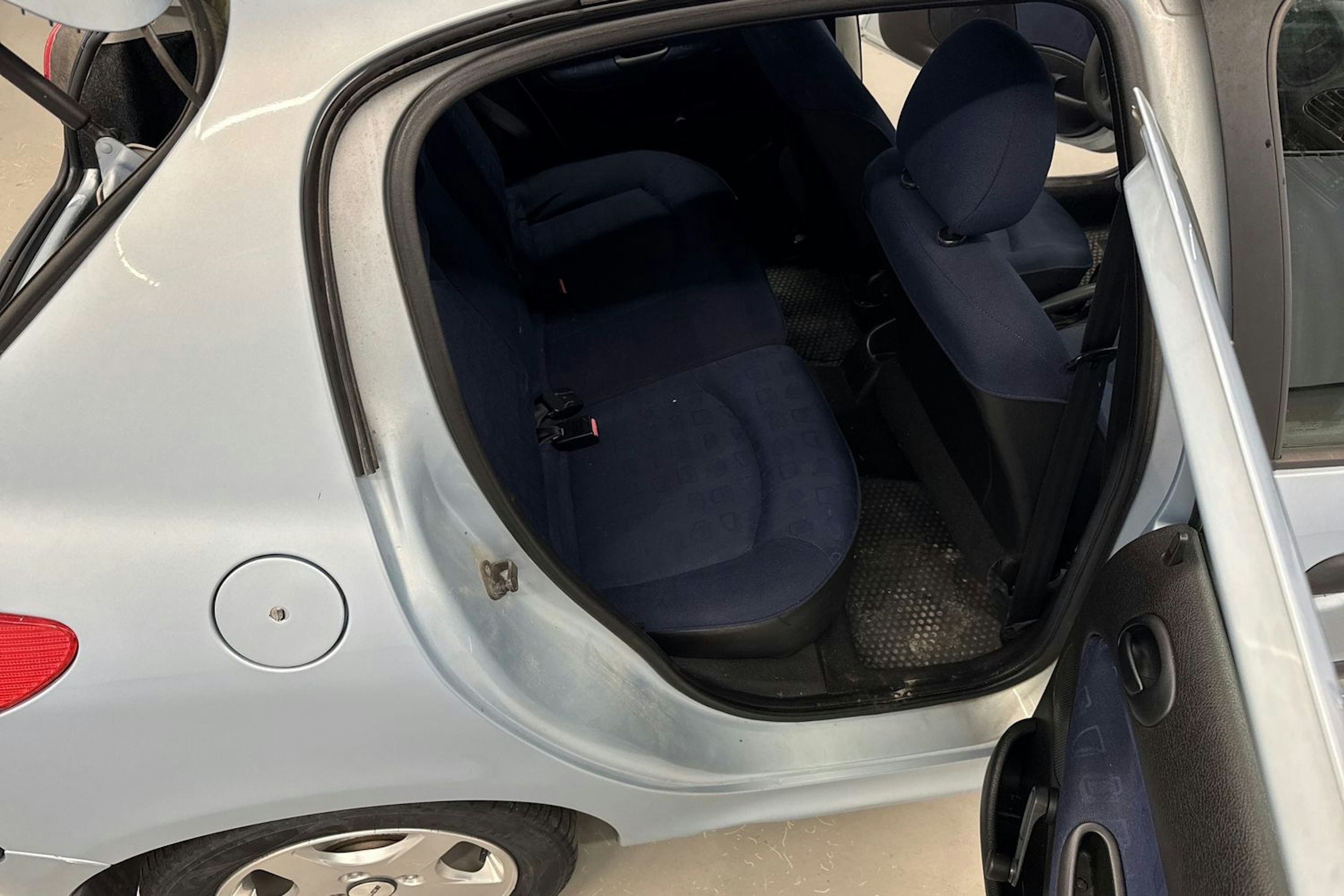harmaa Peugeot 206 2002 kuva 22.