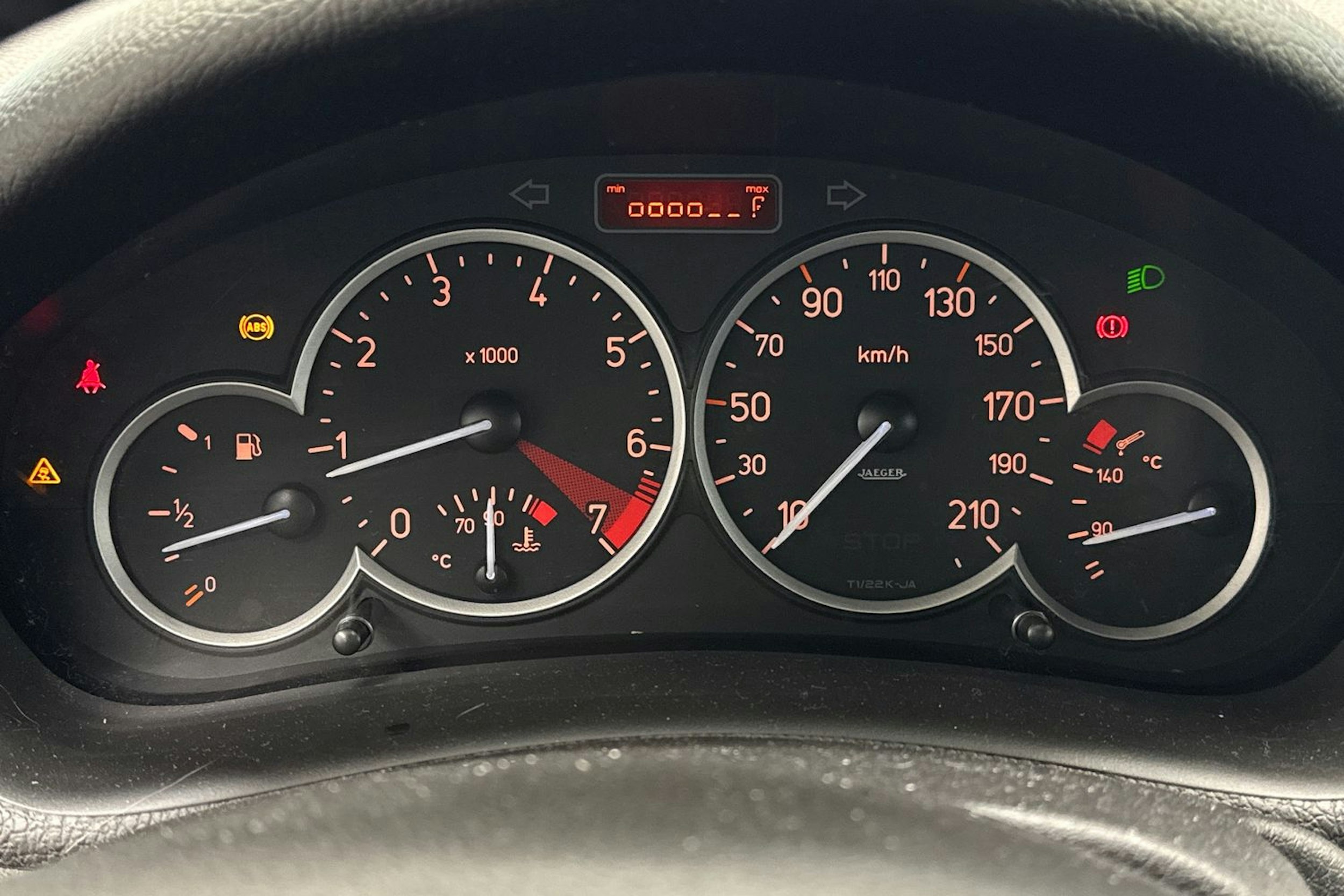 Harmaa Peugeot 206 2004 kuva 12.