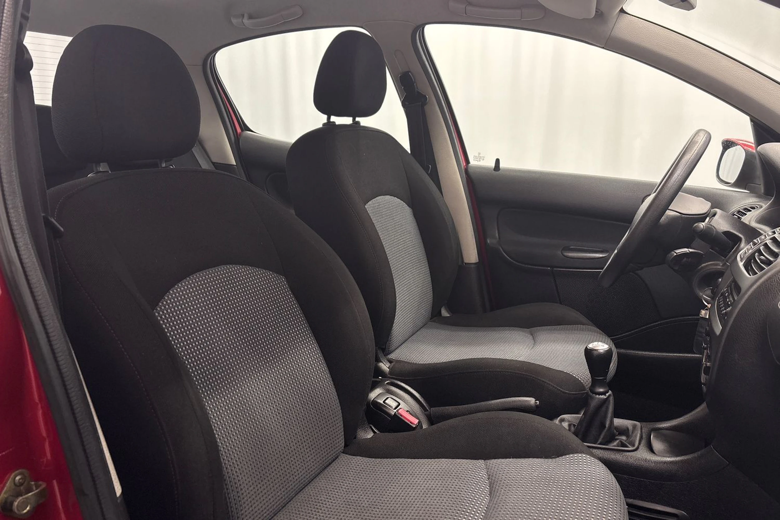 punainen Peugeot 206 2006 kuva 15.