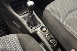 punainen Peugeot 206 2006 kuva 21.