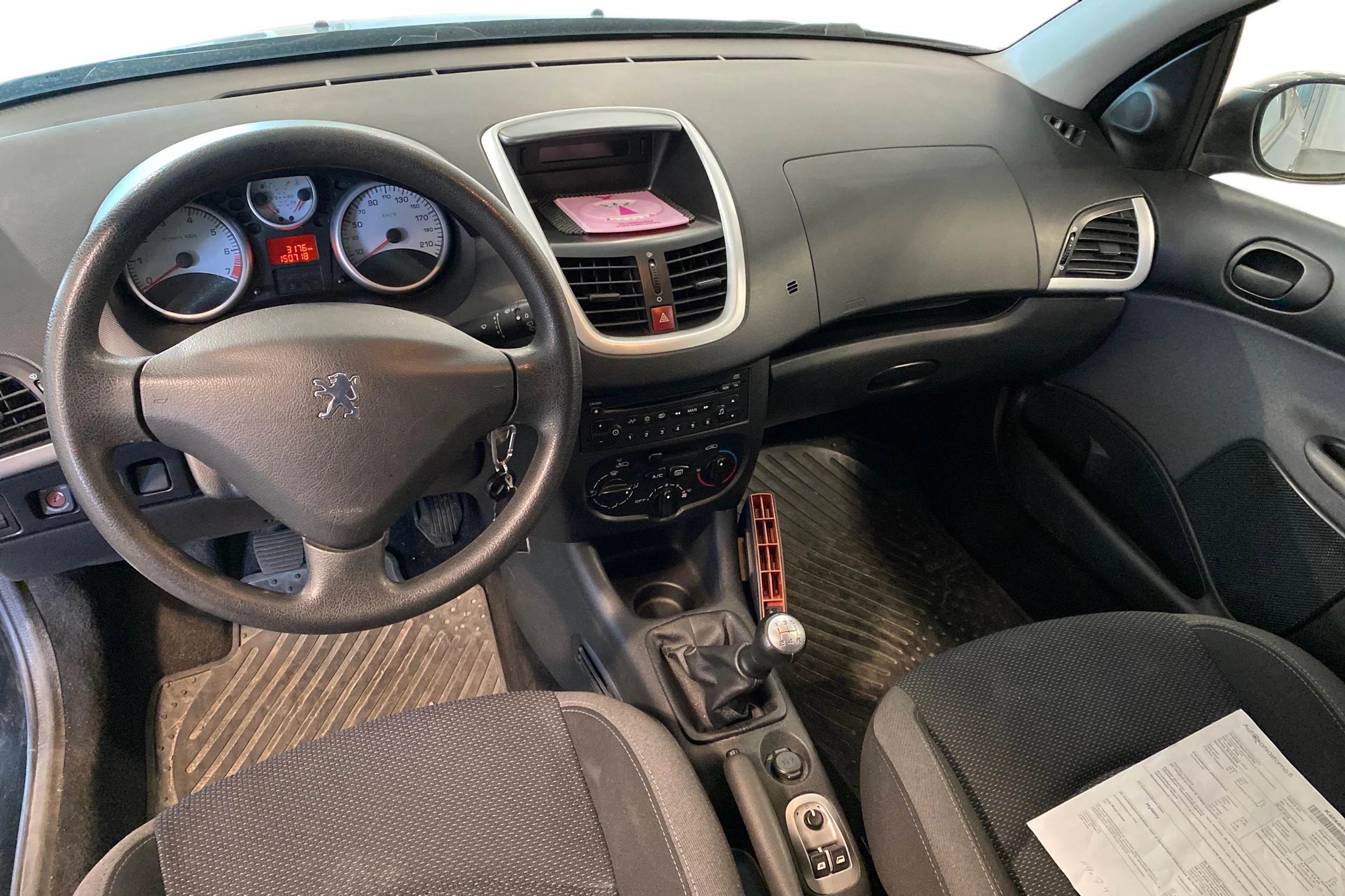 Musta Peugeot 206+ 2010 kuva 7.