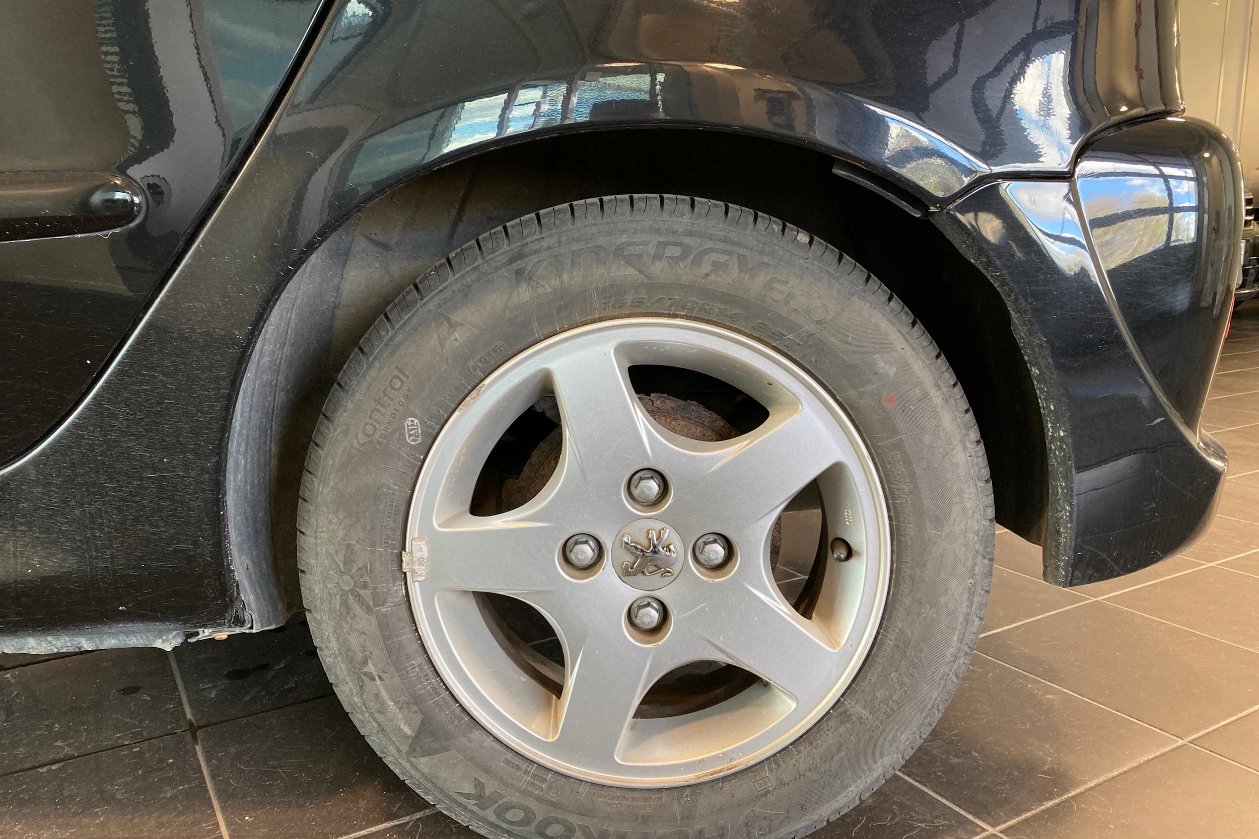 Musta Peugeot 206+ 2010 kuva 10.