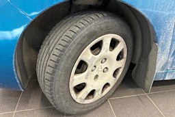 Sininen Peugeot 207 2006 kuva 13.