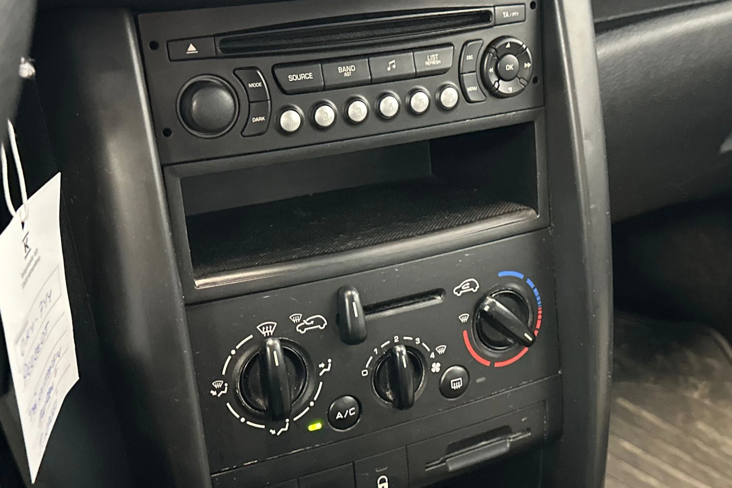 Sininen Peugeot 207 2006 kuva 18.