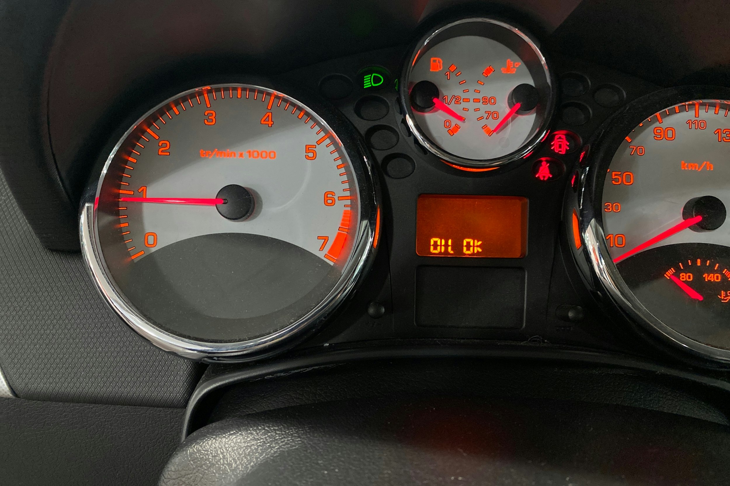 harmaa Peugeot 207 2007 kuva 17.