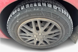 Punainen Peugeot 207 2007 kuva 9.