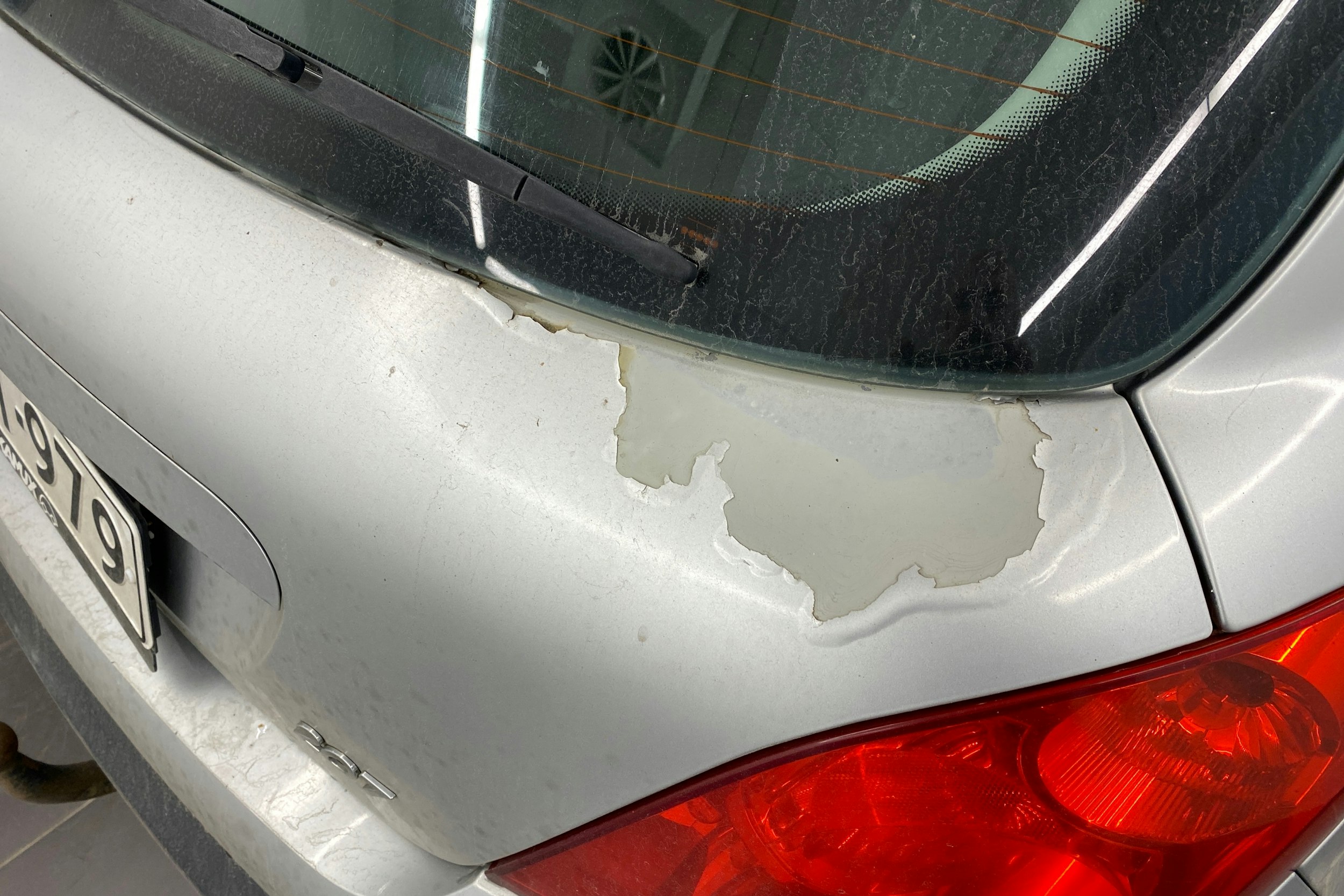 Harmaa Peugeot 207 2007 kuva 13.