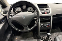 keltainen Peugeot 207 2008 kuva 9.