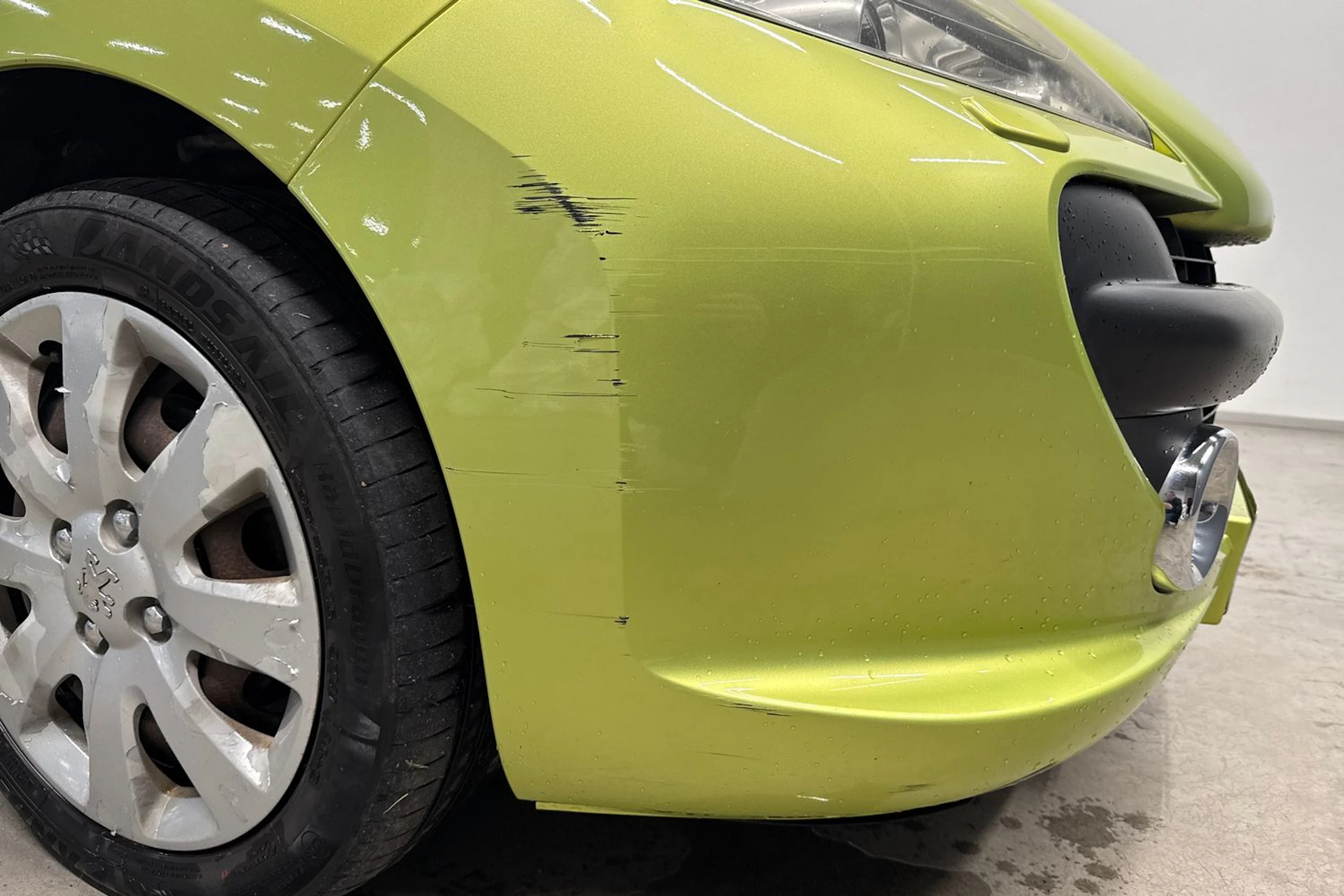 keltainen Peugeot 207 2008 kuva 22.