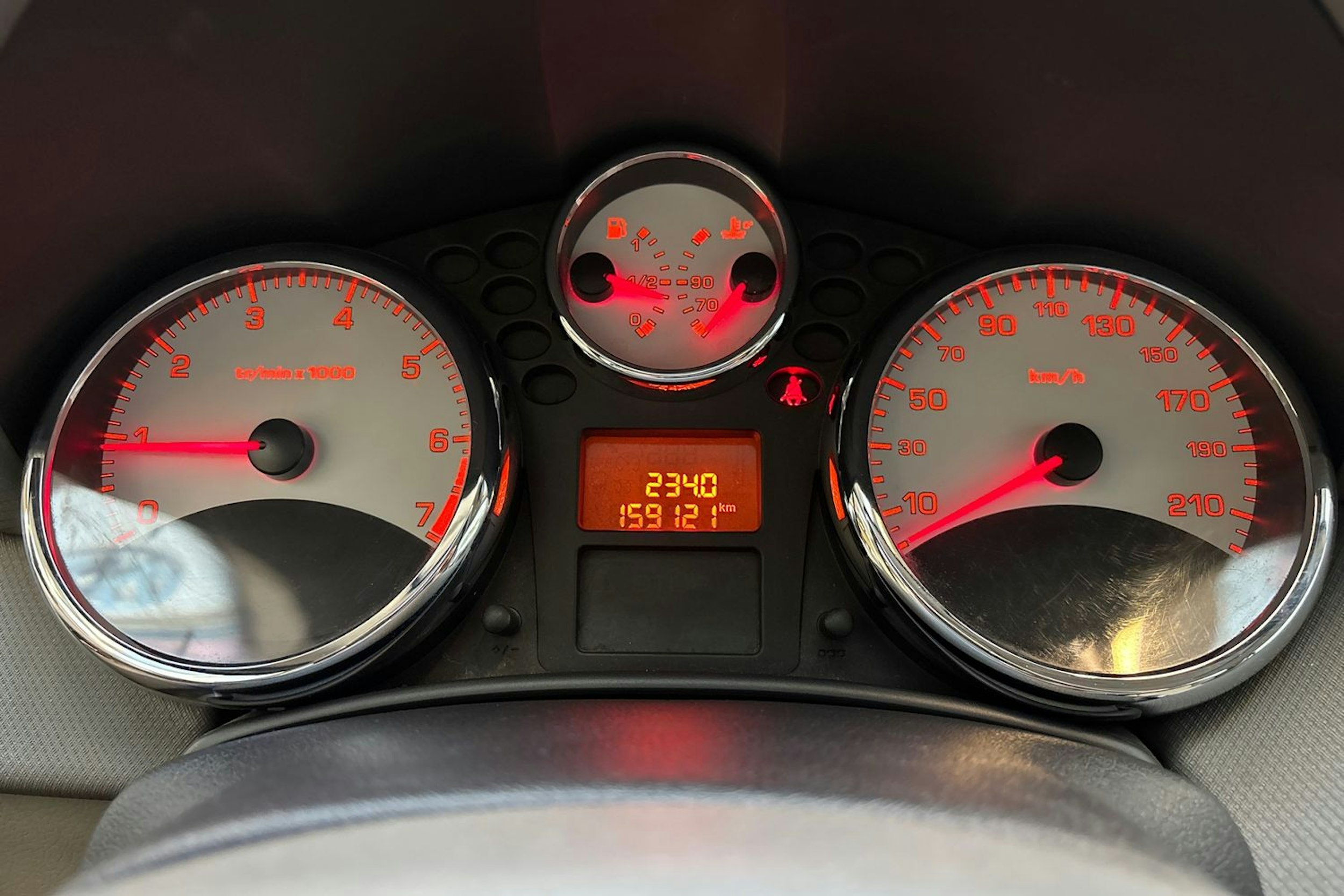 harmaa Peugeot 207 2010 kuva 17.