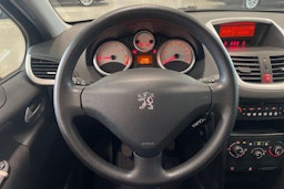 musta Peugeot 207 2010 kuva 13.