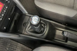 valkoinen Peugeot 207 2011 kuva 19.