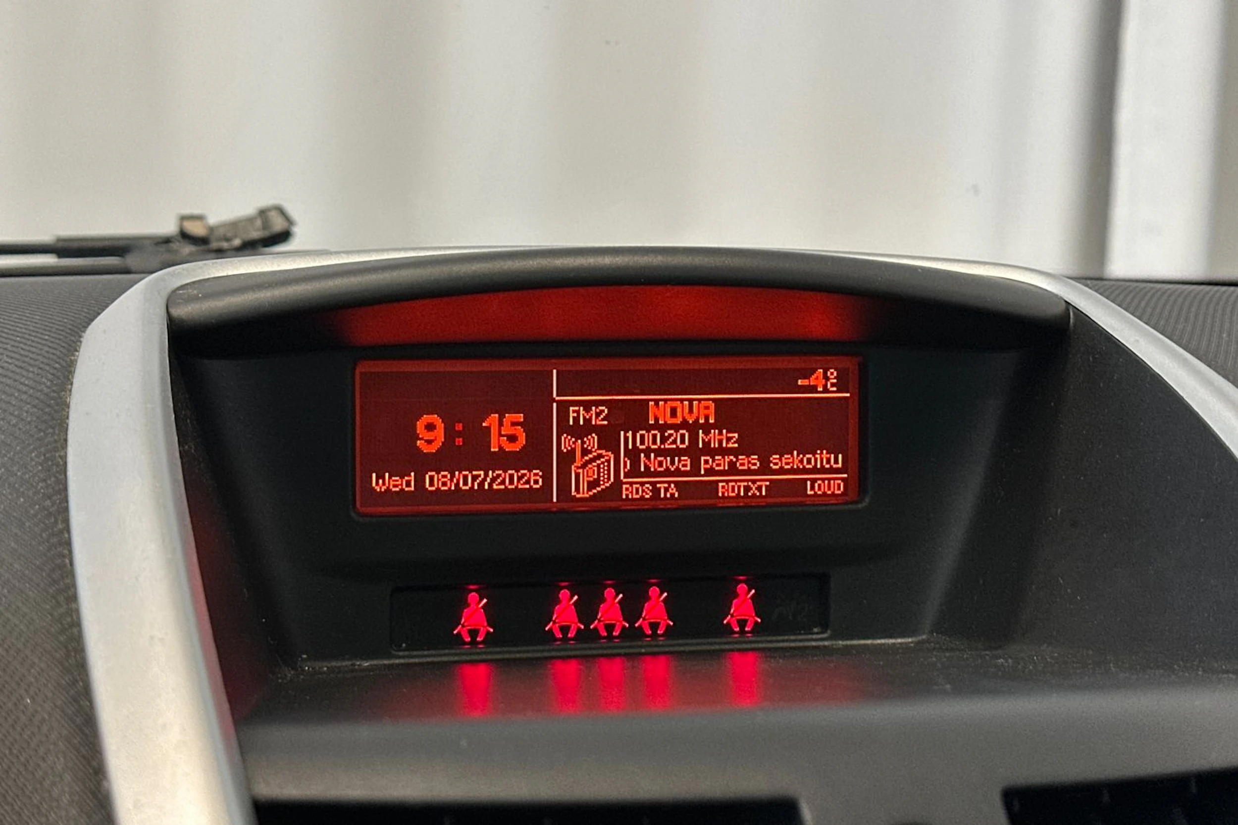 valkoinen Peugeot 207 2011 kuva 22.