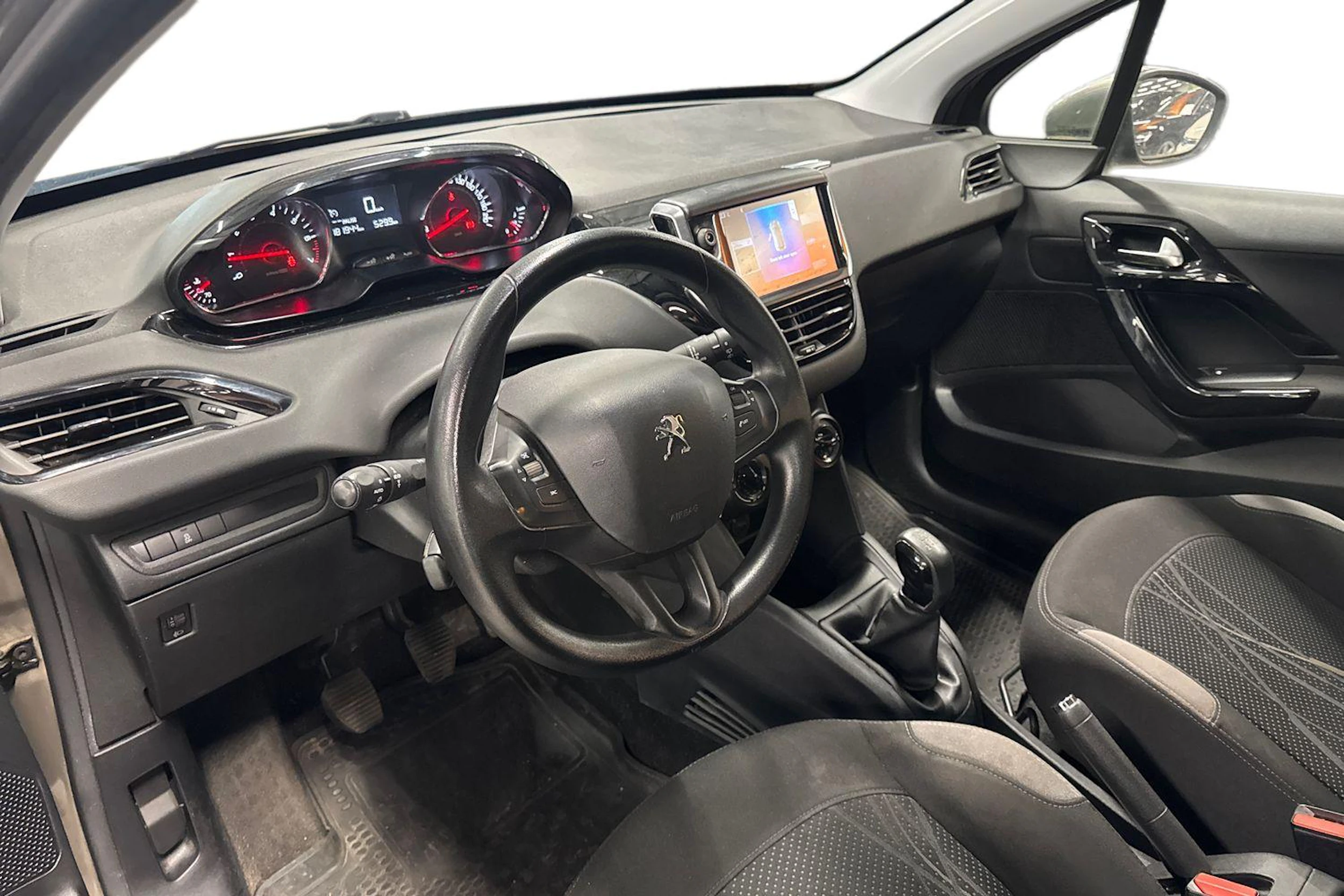 harmaa Peugeot 208 2012 kuva 3.