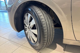 harmaa Peugeot 208 2012 kuva 13.