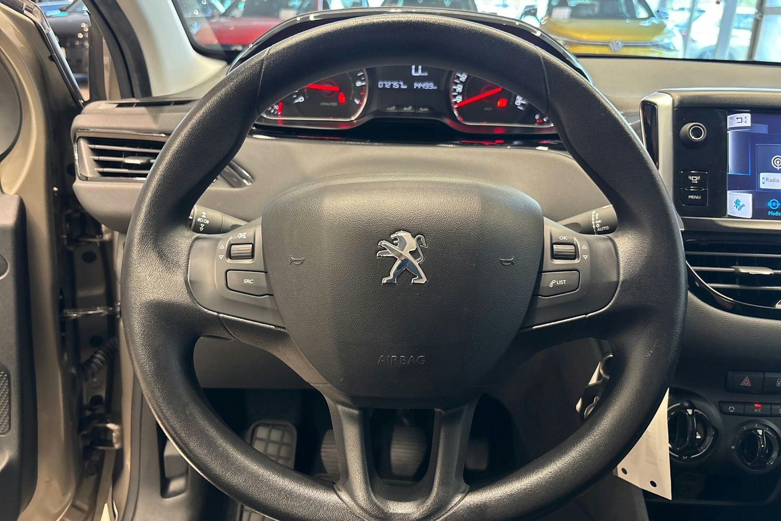 harmaa Peugeot 208 2012 kuva 17.