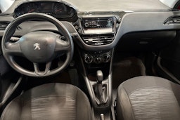 met. punainen Peugeot 208 2013 kuva 7.