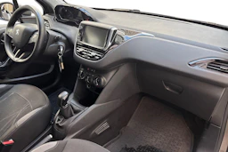 Harmaa Peugeot 208 2013 kuva 9.