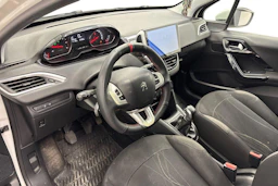 Valkoinen Peugeot 208 2013 kuva 6.