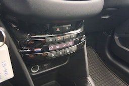 musta Peugeot 208 2014 kuva 15.