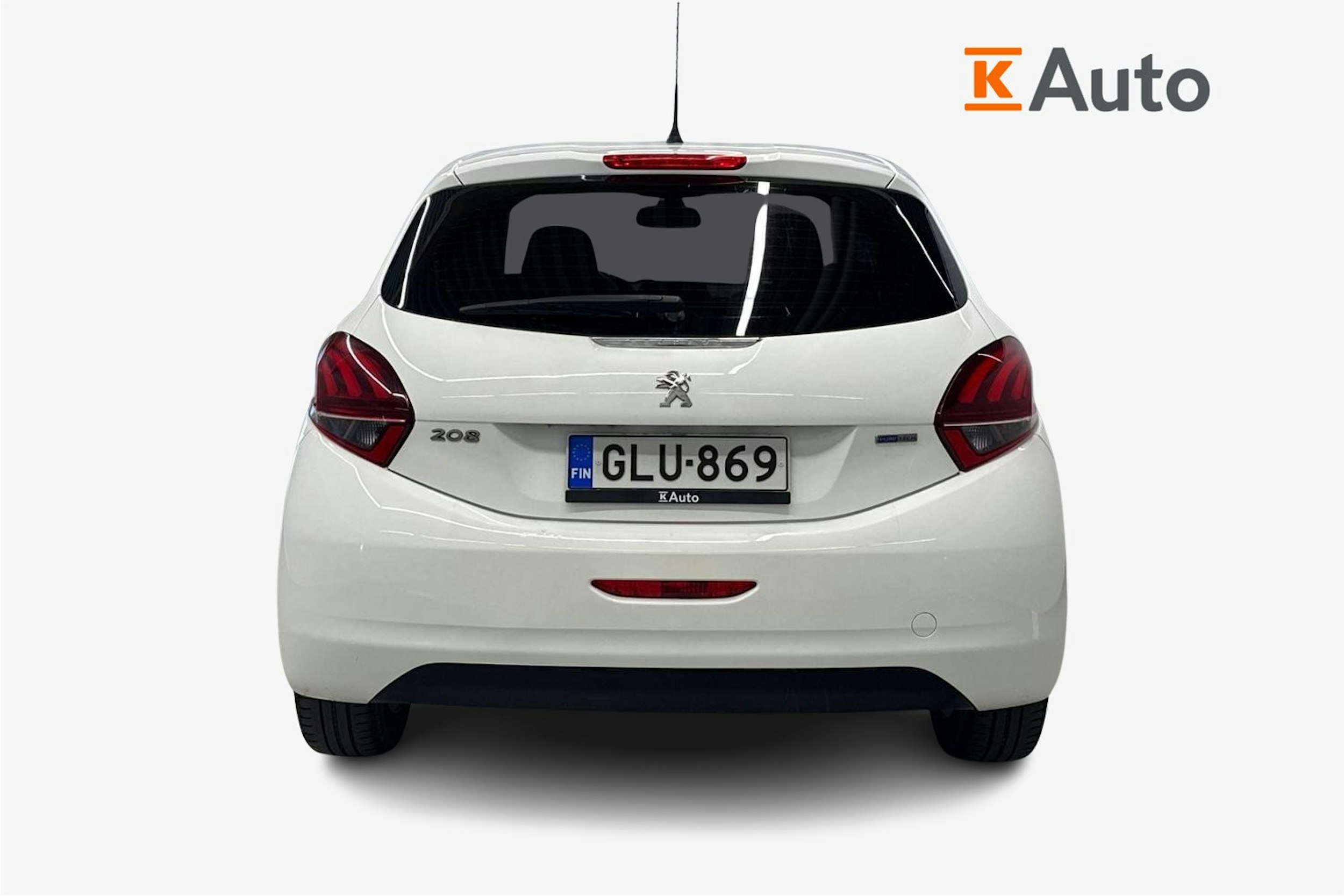 valkoinen Peugeot 208 2015 kuva 3.