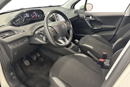 valkoinen Peugeot 208 2015 kuva 7.