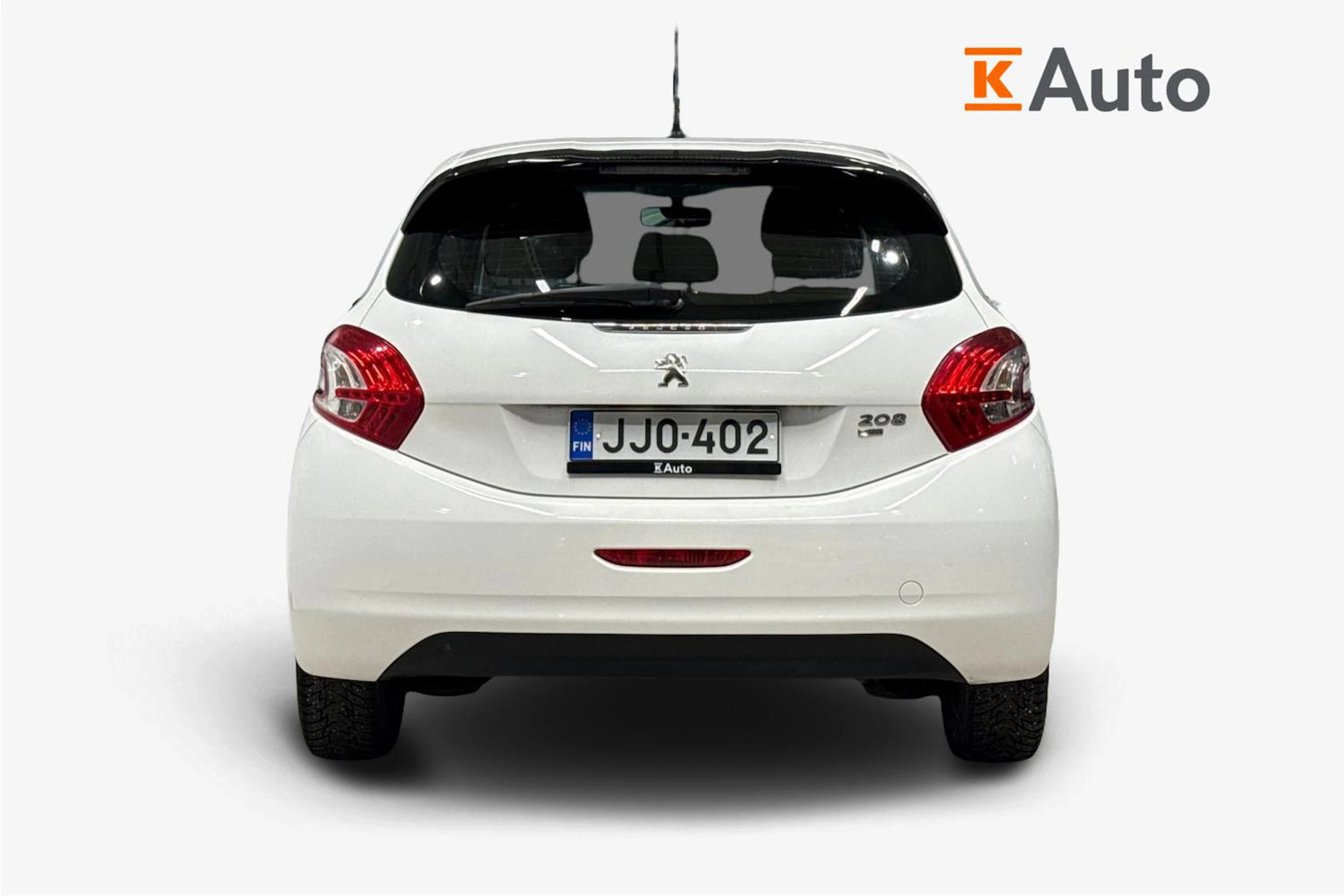 Valkoinen Peugeot 208 2015 kuva 3.