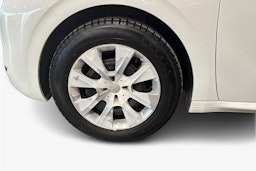 valkoinen Peugeot 208 2015 kuva 9.